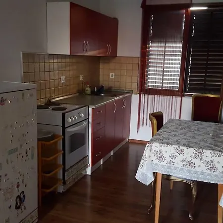 Iman Apartman Bihać